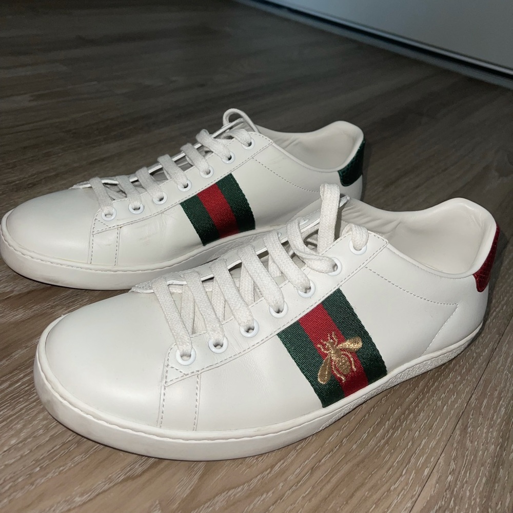 Original authentic Gucci sneakers (serial #)